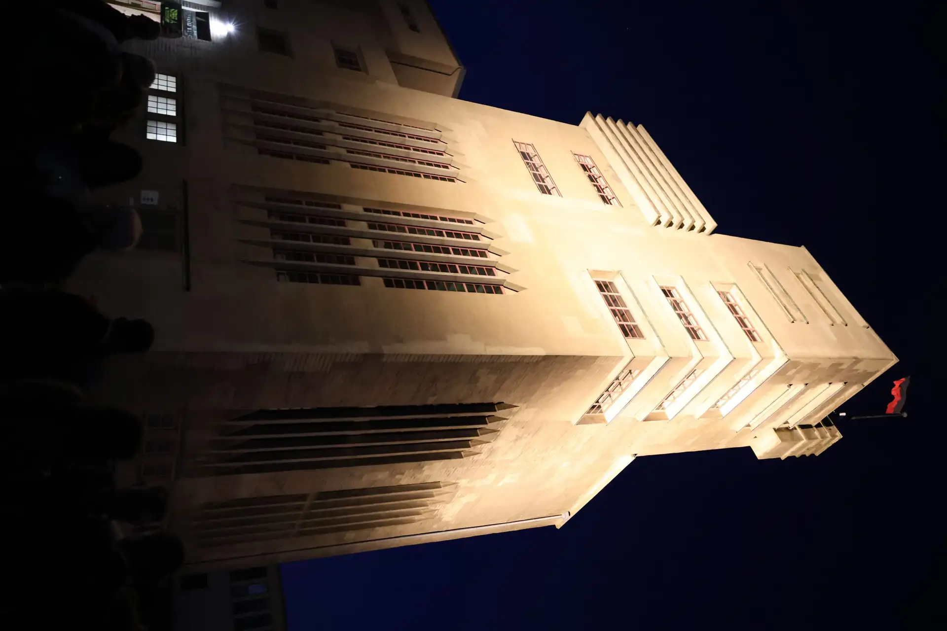 Beckerturm erstrahlt im neuen Licht