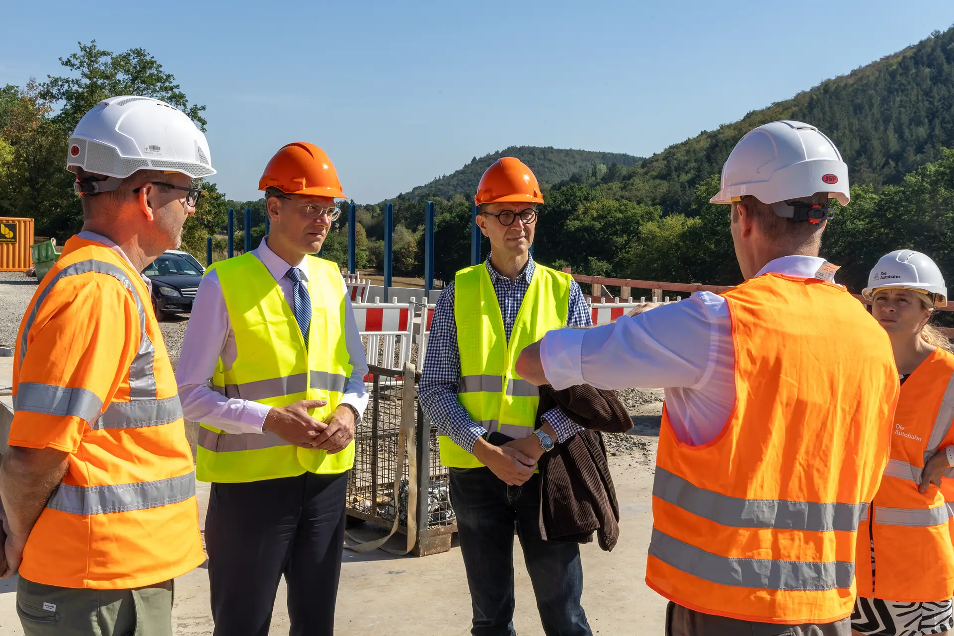 Christian Hirte besucht Baustelle an der Grumbachtalbrücke